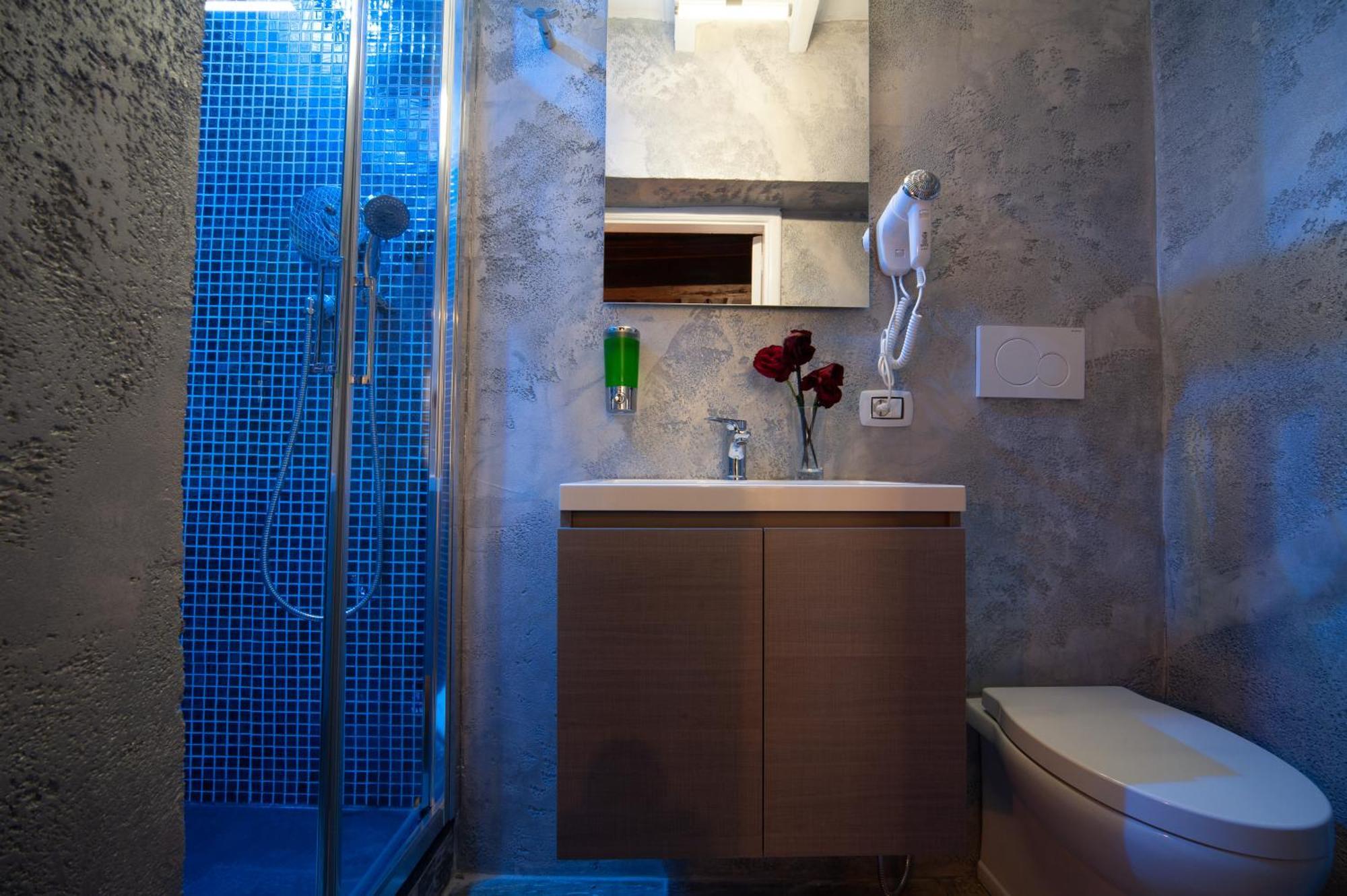 Navona Jacuzzi * Rome